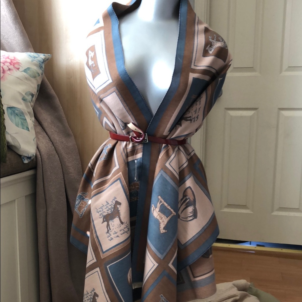 Stylish Brown and Blue Patterned Wrap